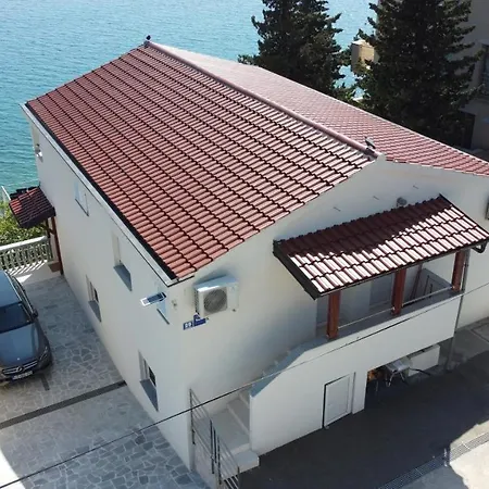 Luka 1 Apartment Sibuljina