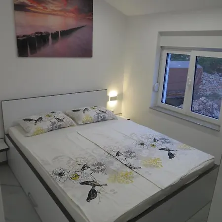 Luka 1 Apartment