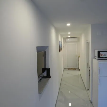 Luka 1 Apartment