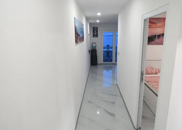 Apartamento Luka 1 *